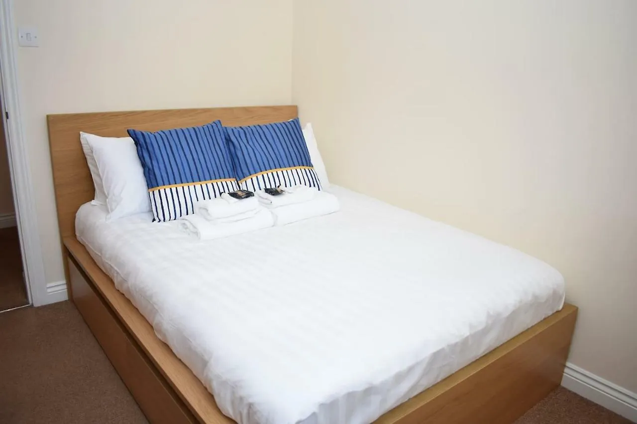 Brunswick Road - Spacious 3Br 10 Minutes From Princes Street Edinburgh Apartment