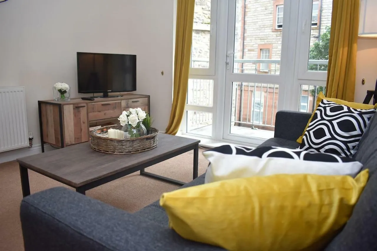 Brunswick Road - Spacious 3Br 10 Minutes From Princes Street location
